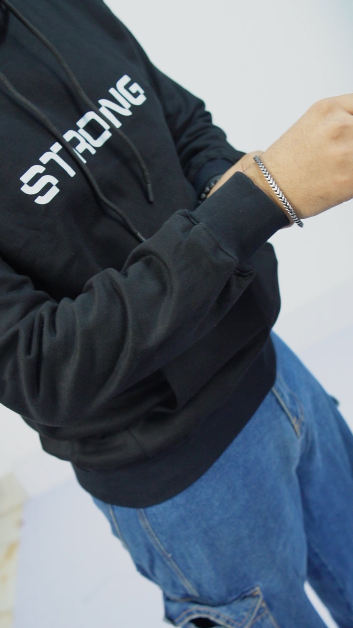 STRONG – Winter Edition